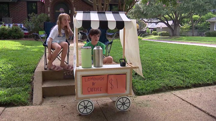 Fort Worth twins with ties to Camp Mystic set up lemonade stand to raise money